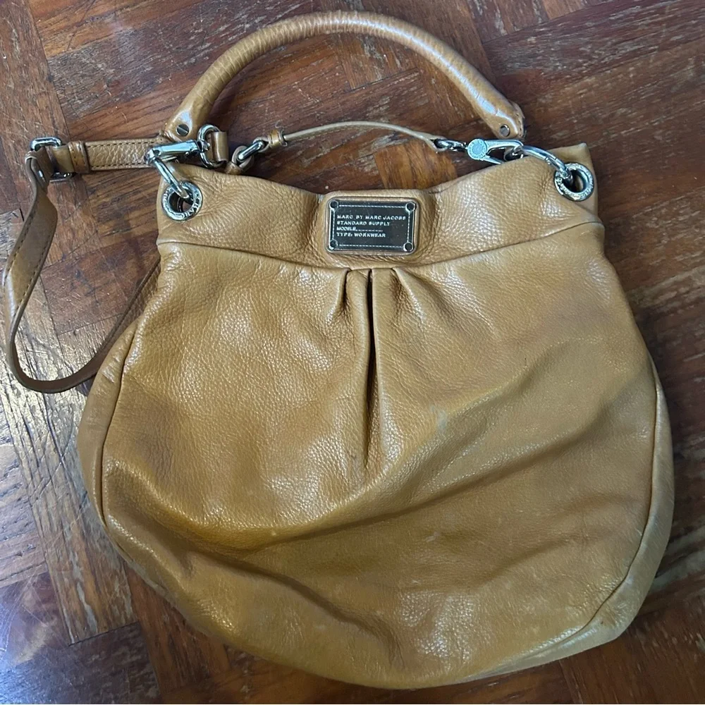 Marc Jacobs Leather Hobo Shoulder Bag